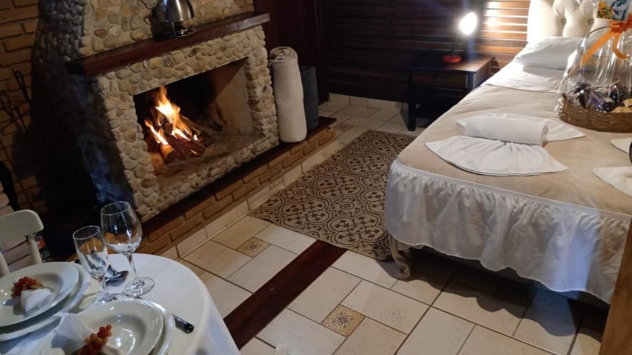 Villa Valentina Chales Com Lareira E Churrasqueira Campos do Jordão エクステリア 写真